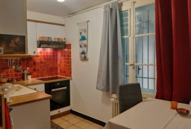 BEL APPARTEMENT 3 PIECES + CUISINE avec BALCON (CENTRE-VILLE)