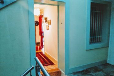 BEL APPARTEMENT 3 PIECES + CUISINE avec BALCON (CENTRE-VILLE)