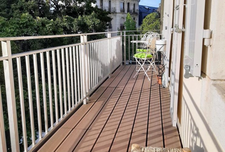 BEL APPARTEMENT 3 PIECES + CUISINE avec BALCON (CENTRE-VILLE)