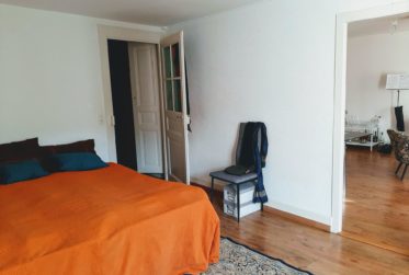 BEL APPARTEMENT 3 PIECES + CUISINE avec BALCON (CENTRE-VILLE)