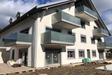 Agréable appartement neuf, de 2½ pièces + balcon.