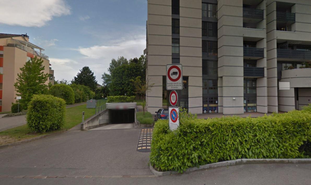 NYON - place de parc souterraine à louer